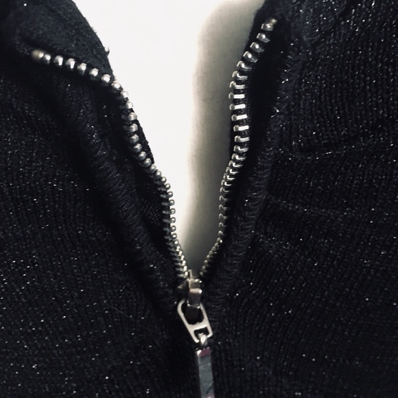 Shirt - Picture 3 of 6